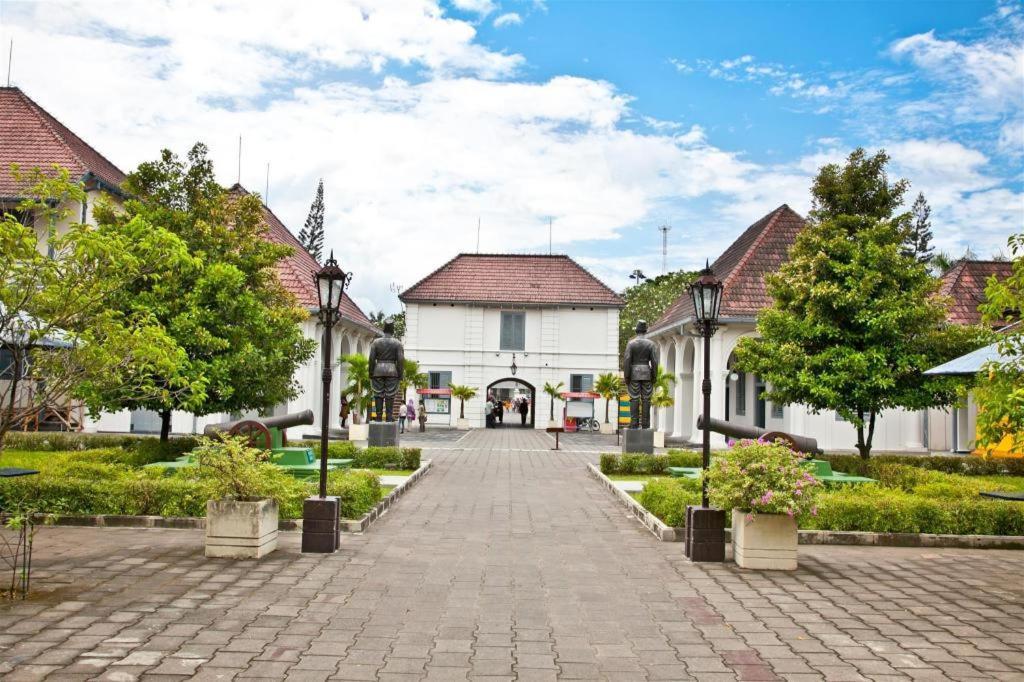 Eclipse Hotel Prawirotaman Джокьякарта Экстерьер фото