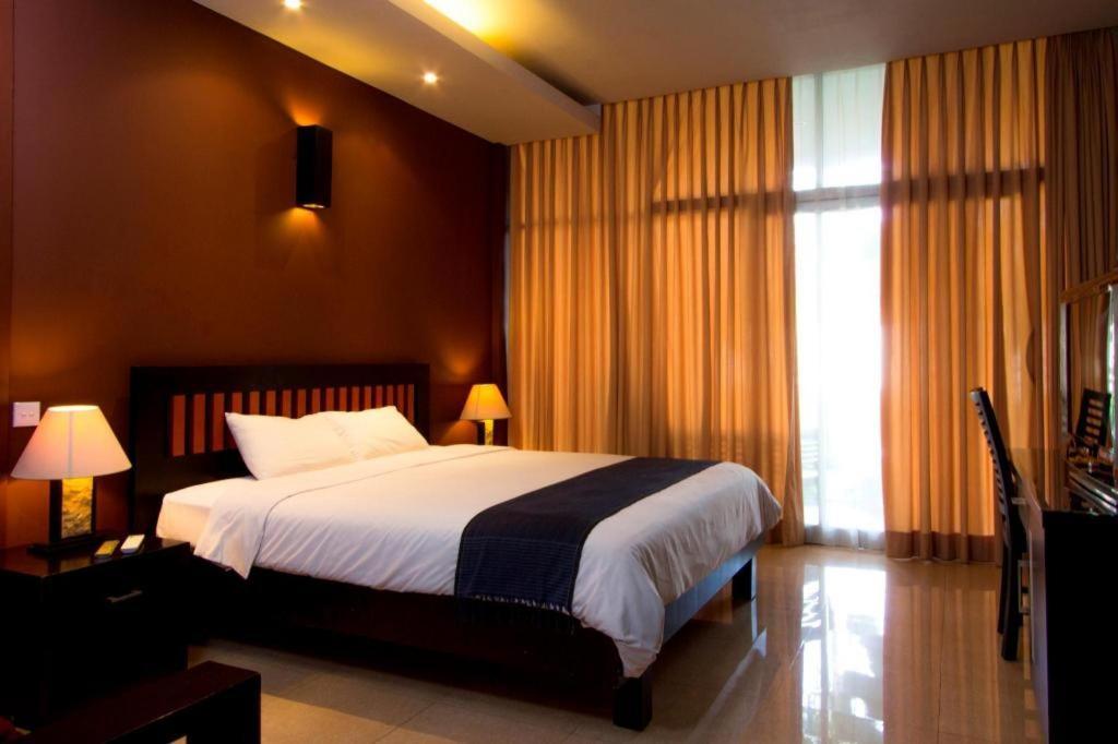 Eclipse Hotel Prawirotaman Джокьякарта Экстерьер фото