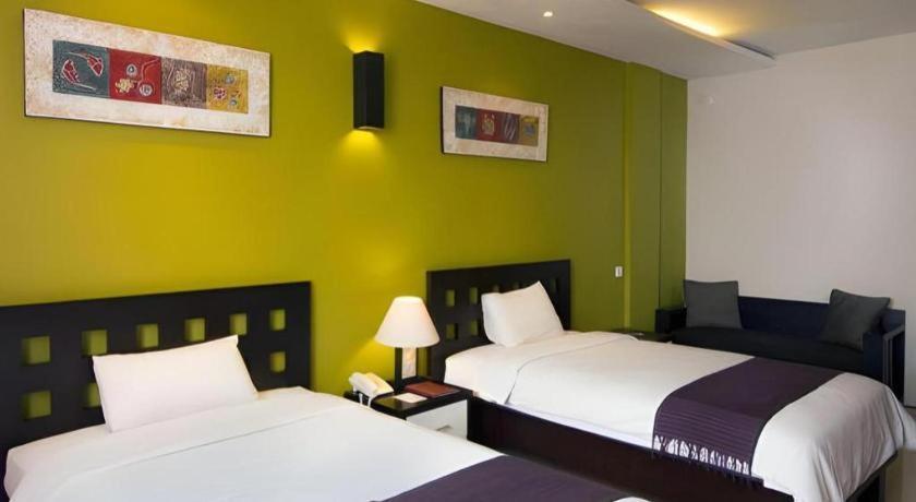 Eclipse Hotel Prawirotaman Джокьякарта Экстерьер фото